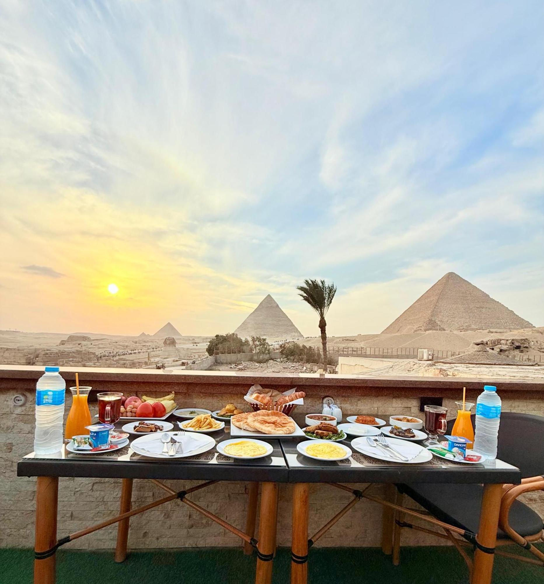 Seven Pyramids Panoramic View Inn Kafret el-Gabal Zewnętrze zdjęcie